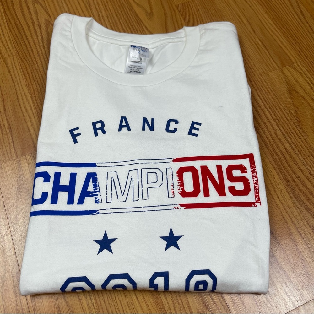 Gildan White France Champions 2018 Tee